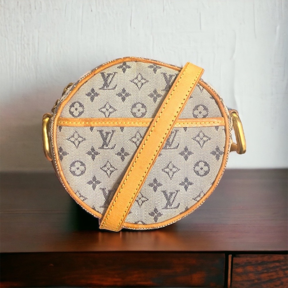 Louis Vuitton Jeanne Crossbody